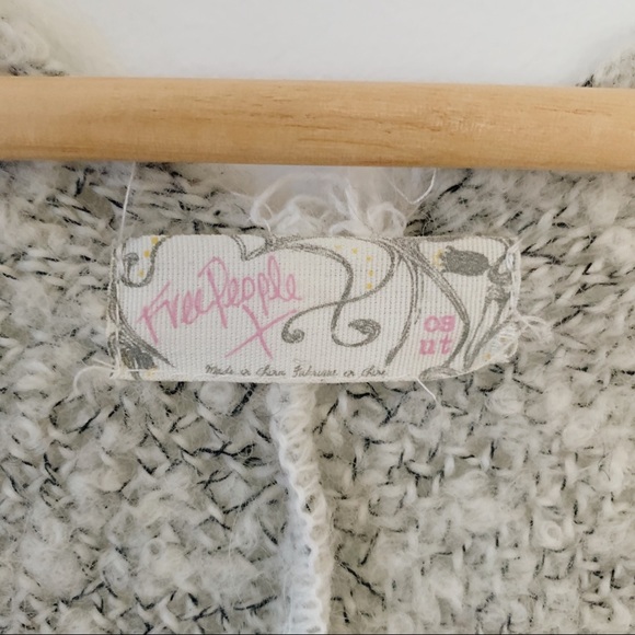 SOLD Free People Oversized Kimono - Picture 4 of 4